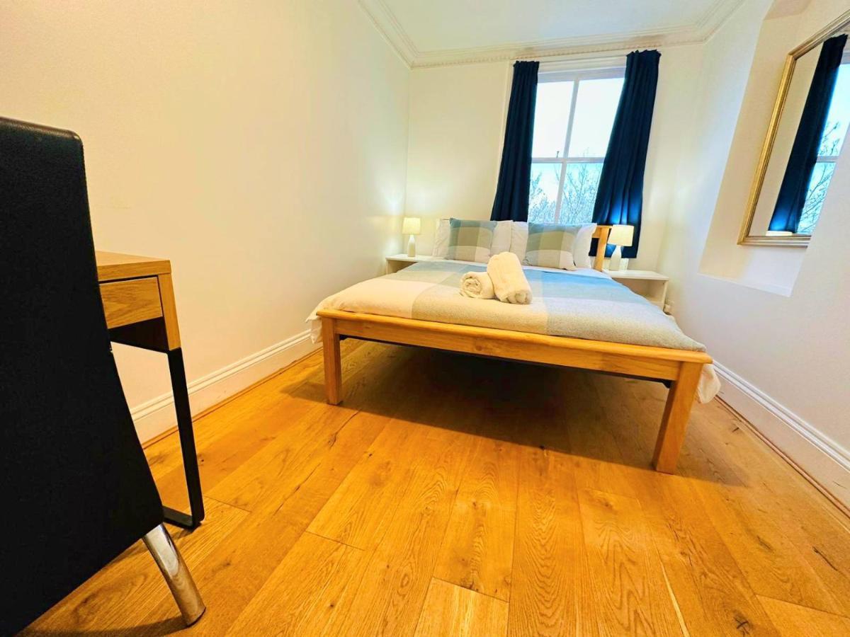 Cosy Home In Kensington - Great Location! 3 Minutes Walk To Earl'S Court Station ลอนดอน ภายนอก รูปภาพ